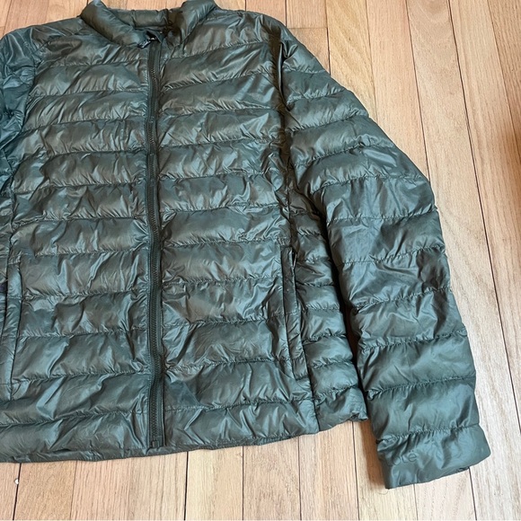Lolë Women’s Teal Zip Up Light Puffer Quilted Jacket Size Medium - Picture 2 of 11